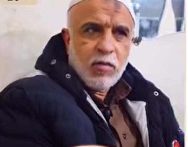 حكاية وطن ..مازالت مستمرة (2): الشيخ خالد عمر بشكار: في ذكرى النكبة نحن على عهد آبائنا وسنعود إلى ديارنا قريباً