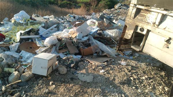 شرطة بلدية صيدا ضبطت سيارة بيك أب وتغرم سائقها بـ 50 مليون ليرة