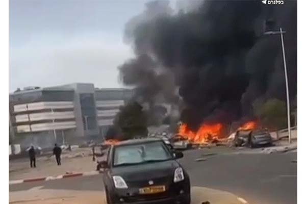 إصابات وأضرار كبيرة في هجوم إيراني جديد على بئر السبع 