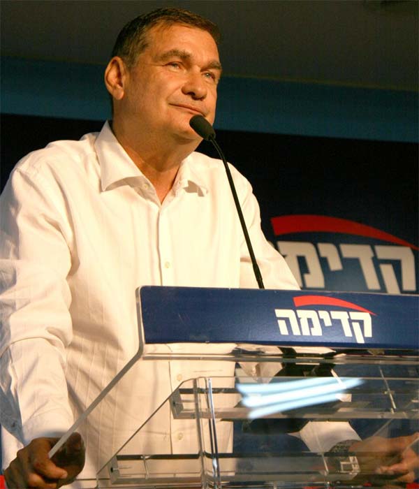 وزير إسرائيلي سابق لقادة دولته: لقد فشلتم في الإطاحة بحركة حماس 