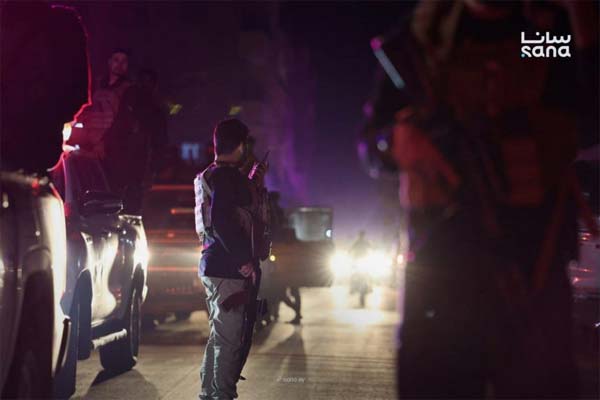 قتلى وجرحى من الشرطة السورية في تفجير انتحاري نفسه أثناء توجهه لاستهداف كنيسة وسط حلب