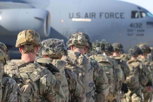 على حافة الغزو البري.. استنفار أمريكي وجزيرة خرج تتصدر الواجهة وطهران تتوعد