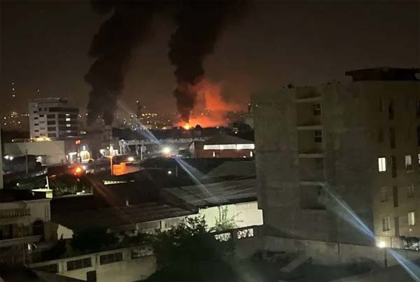 هجمات إسرائيلية جديدة على مواقع إيرانية وحرائق بمطار مهرآباد في طهران