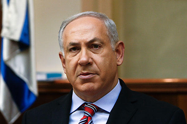 كاتب إسرائيلي: إن لم يرحل نتنياهو فنحن على بعد خطوة واحدة من الفشل الكامل