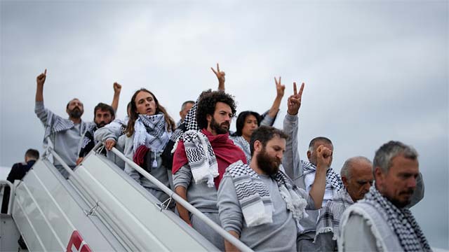فرنسا تفتح تحقيقا في "تعذيب وجرائم حرب" بحق أسطول الصمود