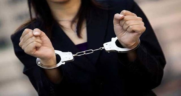 توقيف عاملة منزلية سرقت مبلغا ماليا من منزل تعمل فيه