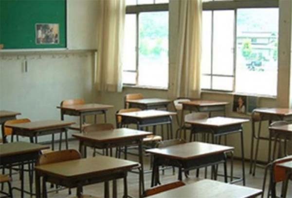 جامعات لبنان: قاعات بطلّاب مُرهَقين وأحلام تقاوم الانهيار