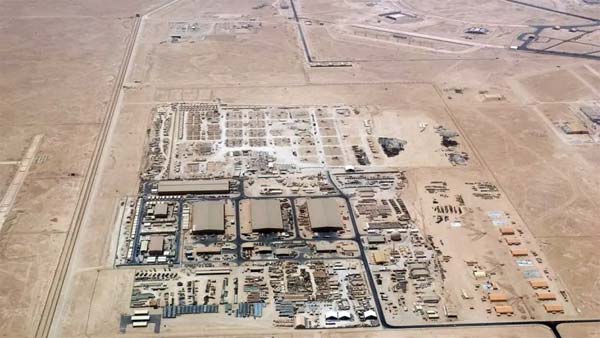 شاهدا عيان "لفرانس برس": تصاعد الدخان من قاعدة الظفرة الأميركية في أبوظبي