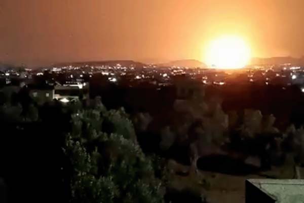 الجيش الإسرائيلي ينفذ إنزالا عسكريا في ثكنة عسكرية بريف دمشق
