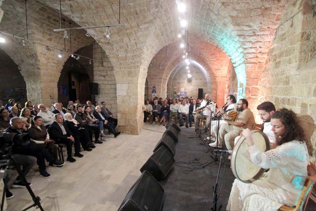 صيدا تحتفل بـ"يوم المتوسط" بـ" أصوات من الجذور" لفرقة "تجلي"