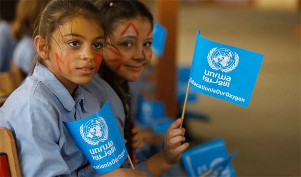 تصعيد فلسطيني ضدّ الـ «أونروا»... ورسائل لرام الله وبيروت