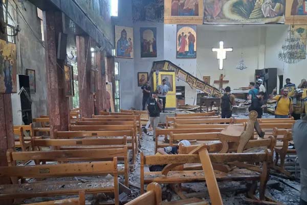 22 قتيلا بتفجير في كنيسة بدمشق والسلطات تتهم تنظيم الدولة
