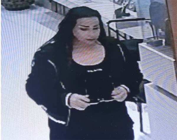 تعميم صورة مطلوبة بجرم سرقة، هل تعرفون شيئًا عنها يساهم في إلقاء القبض عليها؟