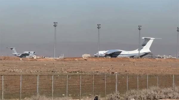 روسيا تخلي قاعدة في القامشلي و"قسد" تسلم أسلحتها بالرقة