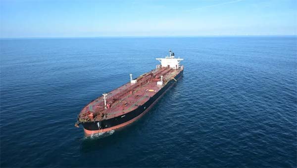 واشنطن تعلن احتجاز ناقلة نفط روسية في شمال المحيط الأطلسي