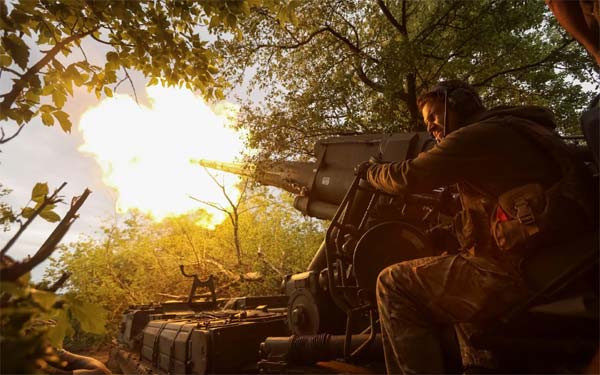 خطة سلام من 28 بنداً بين ترامب وبوتين لإنهاء الحرب في أوكرانيا