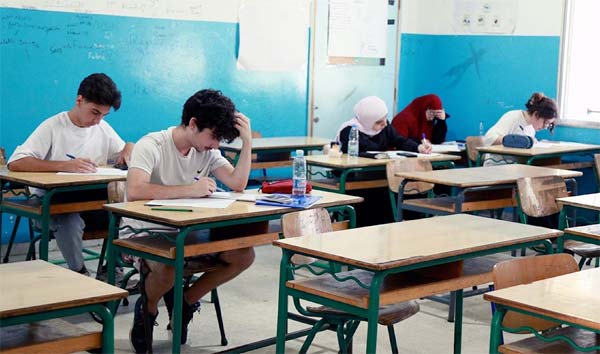 فرع الآداب والإنسانيّات... نحو مثواه الأخير!