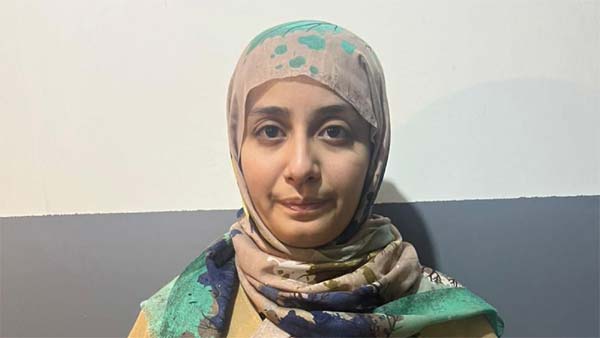 سيّدة في العقد الثالث من العمر.. موجودة في مخفر قصر عدل طرابلس هل من يعرف عنها شيئًا؟