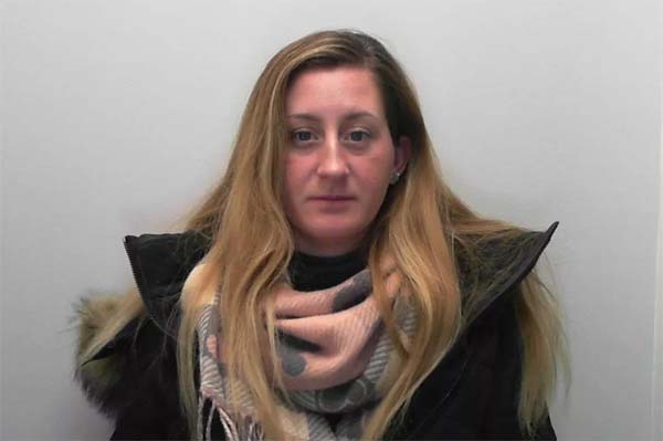 حفيدة تسرق جدّها المسن وتتركه بلا رعاية