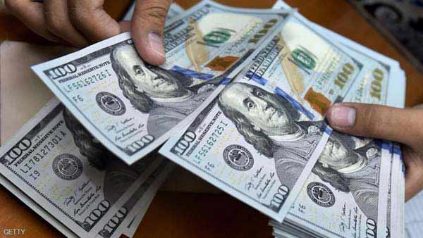 حاكم مصرف لبنان طالب بقبول الأوراق النقدية بالدولار الجديدة والقديمة