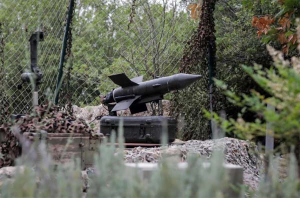 "الحزب" يتنازل... ويقبض دفعتين على الحساب