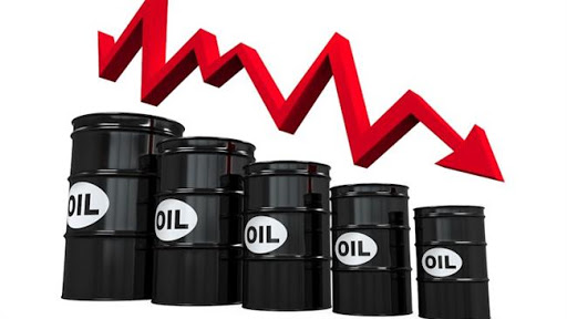 انخفاض أسعار النفط العالمية لليوم الثاني على التوالي