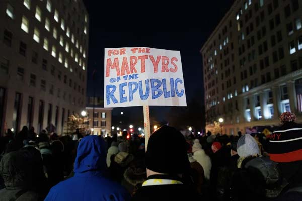 تصاعد التوتر بمينيابوليس بعد تحذير ترمب لرئيس بلديتها