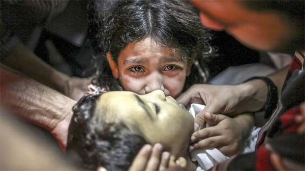 لجنة تحقيق أممية إتهمت إسرائيل بارتكاب جرائم ضد الإنسانية في غزة وإسرائيل و7 "مجموعات فلسطينية مسلحة" بارتكاب جرائم حرب