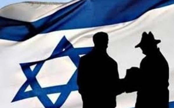 أوساخ العرب… يتقيأون على غزة.. ويقبّلون أقدام التطبيع!