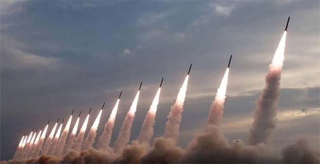 تقرير لـ "بلومبرغ": منصات الصواريخ الإيرانية صامدة رغم الضربات العنيفة