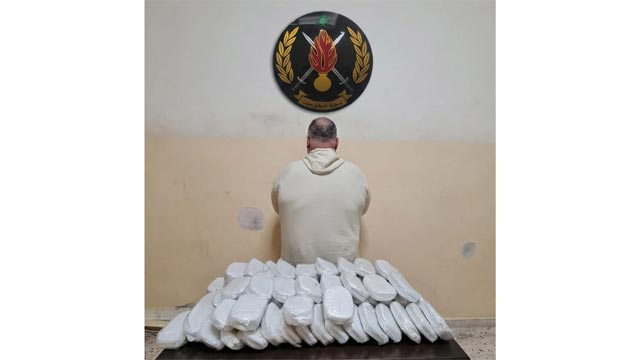 سرقوا مبلغًا ماليًّا ومصاغًا ذهبيًّا بقيمة تُقارب الـ 50 ألف دولار أميركيّ.. ثمّ حرقوا أثاث المنزل وفرّوا هاربين