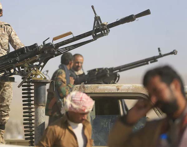 إيران تفقد السيطرة على الحوثيين وتسعى لإعادة بناء "محور المقاومة" 