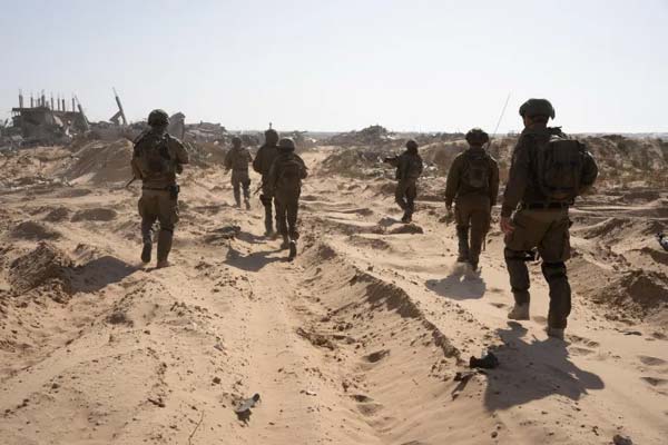بعد تسريبات الاحتلال.. قيادي بحماس: لن نخضع للتهديدات ونتمسك بصفقة شاملة