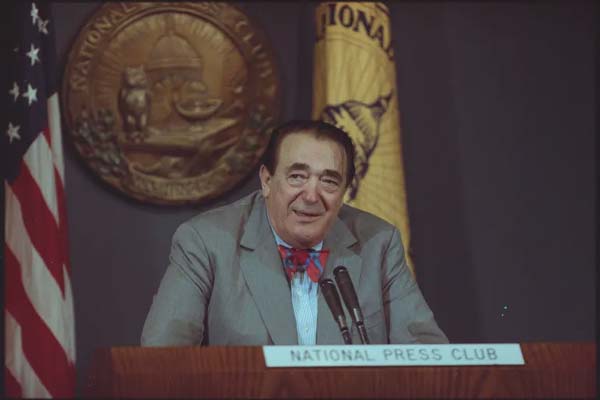 إرث "بطل إسرائيل".. هل كان ماكسويل الأب الروحي لشبكة إبستين؟