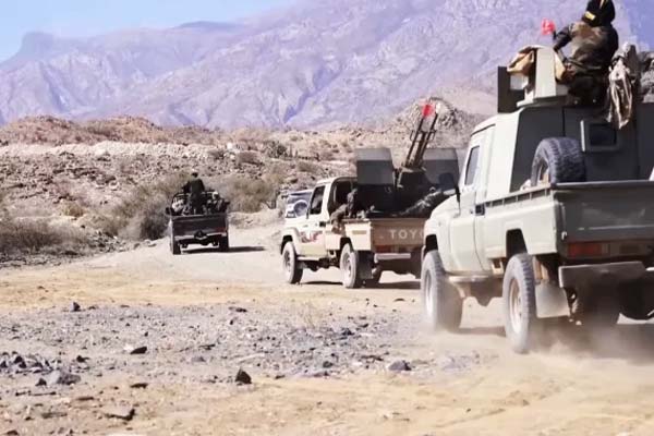 قوات درع الوطن تسيطر على مدينتي سيئون وشبام