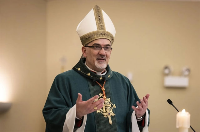 الشرطة الإسرائيلية تمنع بطريرك اللاتين من إقامة قداس أحد الشعانين في كنيسة القيامة بالقدس.. وإيطاليا تندد