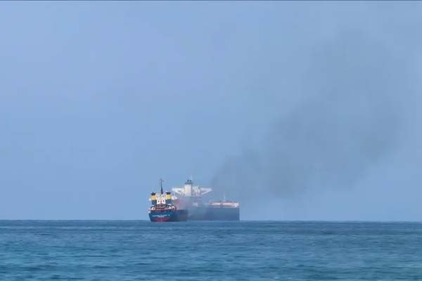 الحوثيون أعلنوا استهداف ناقلة مملوكة لشركة إسرائيلية بالقرب من ميناء ينبع السعودي