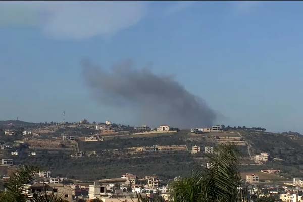 هجوم صاروخي مكثف من لبنان باتجاه إسرائيل وحزب الله ينعى أحد مقاتليه