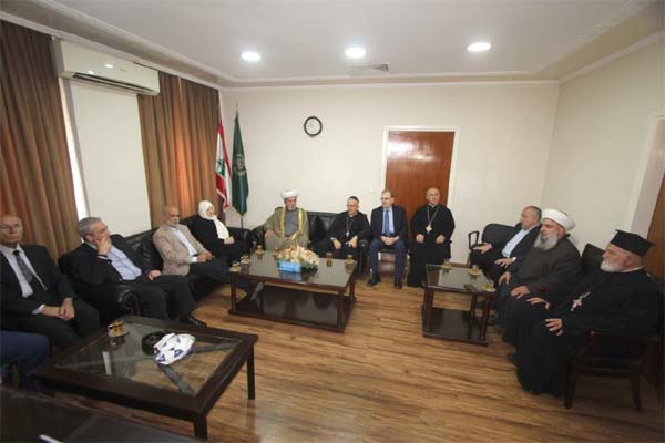 اجتماع تشاوري لفاعليات صيدا في دار الإفتاء استنكاراً لمجزرة عين الحلوة