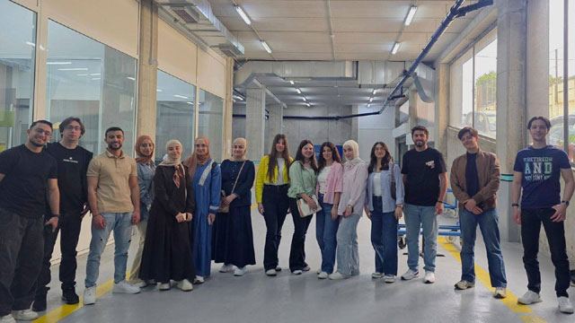 طلاب كلية الهندسة (1) في زيارة إلى شركة InMind