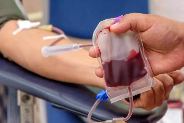 التبرع بالدم.. فوائده وشروطه