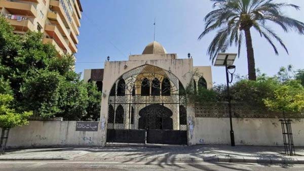 اجلاء نازحين من دار الافتاء الجعفري في صيدا فجرا اثر ورود رسائل انذار معادية على هواتفهم