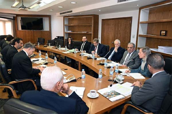  قراءة في الحراك الدبلوماسي الفلسطيني في لبنان وانعكاساته على المخيمات الفلسطينية