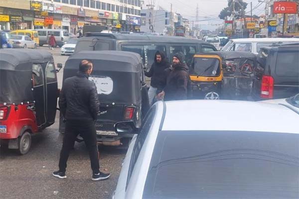 الدرّاجات و"التوك توك" في طرابلس: إزعاج يومي وخطر عند كل مفترق