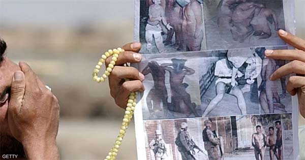 تَكشُف فضيحة تعذيب الأسرى العراقيين بسجن أبو غريب