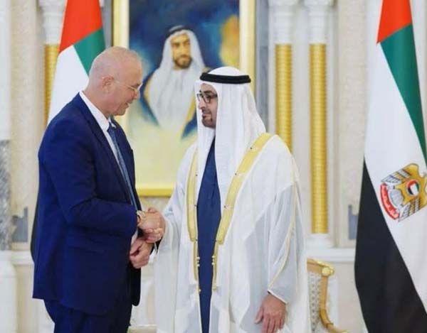 غضب إماراتي من تصرف سفير "إسرائيل" المهين