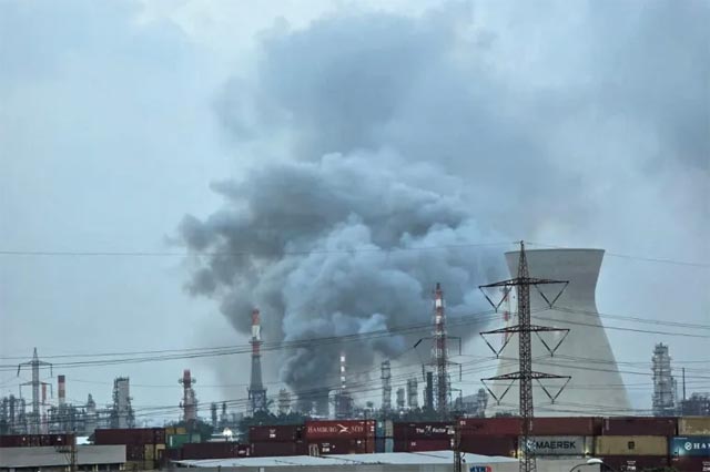 إصابة مباشرة لمجمع صناعات إسرائيلي بصاروخ إيراني