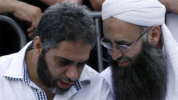 إرجاء محاكمة الشيخ أحمد الأسير و فضل شاكر و4 آخرين في قضية محاولة قتل مسؤول سرايا المقاومة في صيدا