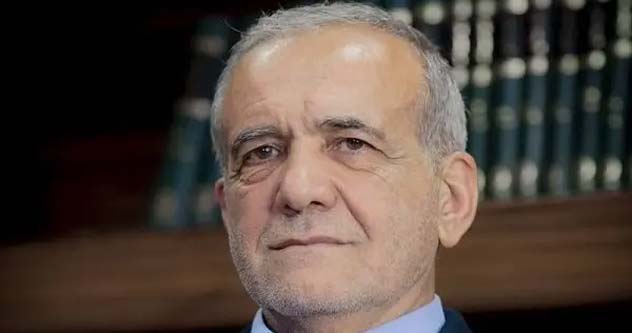 بيزشكيان: ستسحق قواعد العدو بقوة.. و سندفع الأعداء نحو اليأس بتدمير قواعدهم وقدراتهم