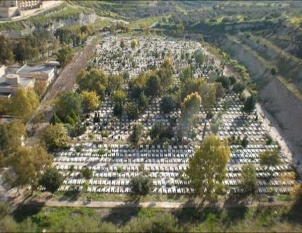 رفع سعر القبر في صيدا..